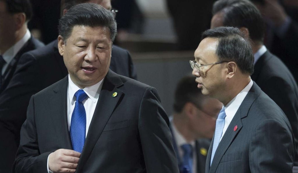 State Councillor Yang Jiechi (right), seen here with Chinese President Xi Jinping, spoke with former national security adviser Michael Flynn earlier this month. Photo: EPA