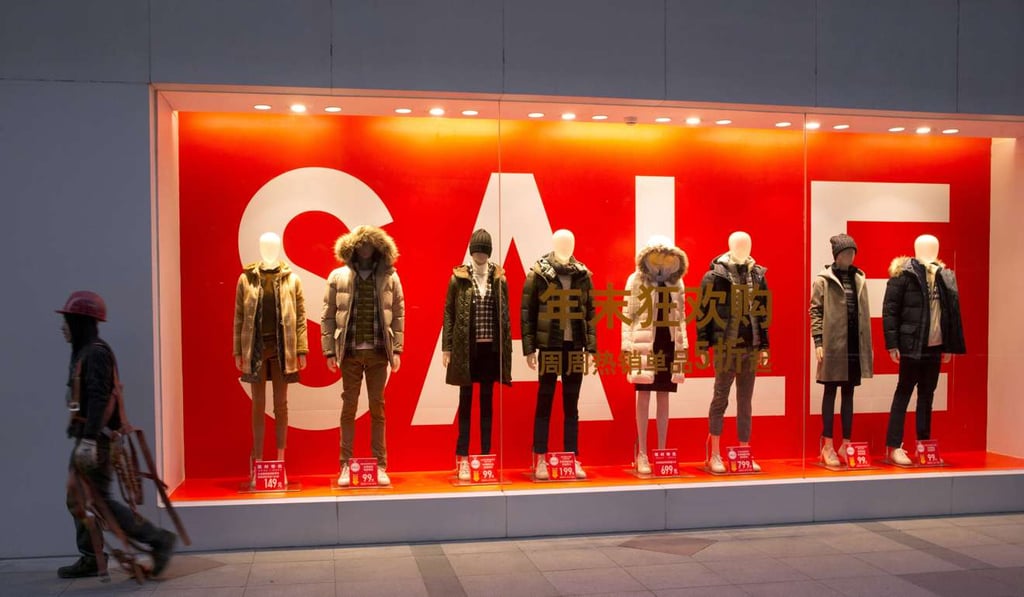 The two say they will leverage the power of big data to achieve integration between “offline stores, merchandise, logistics and payment tools with the ultimate aim of elevating efficiency and overall consumer experience”, said a joint statement.Photo: AP