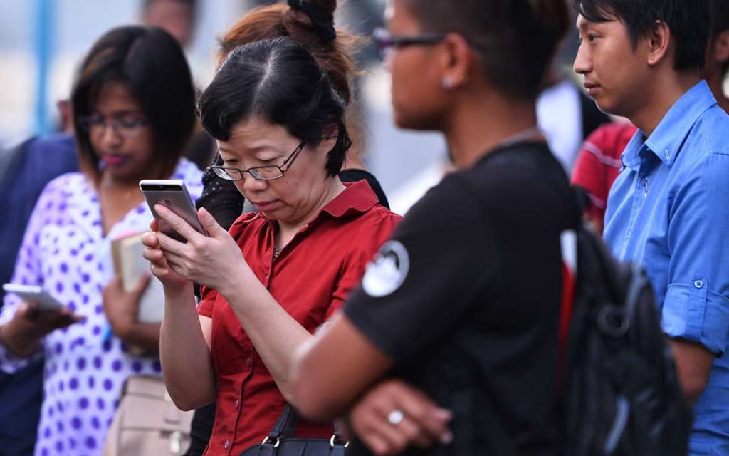 China Mobile, the world’s biggest wireless network operator, had 552.2 million 4G subscribers at the end of January. Photo: AFP