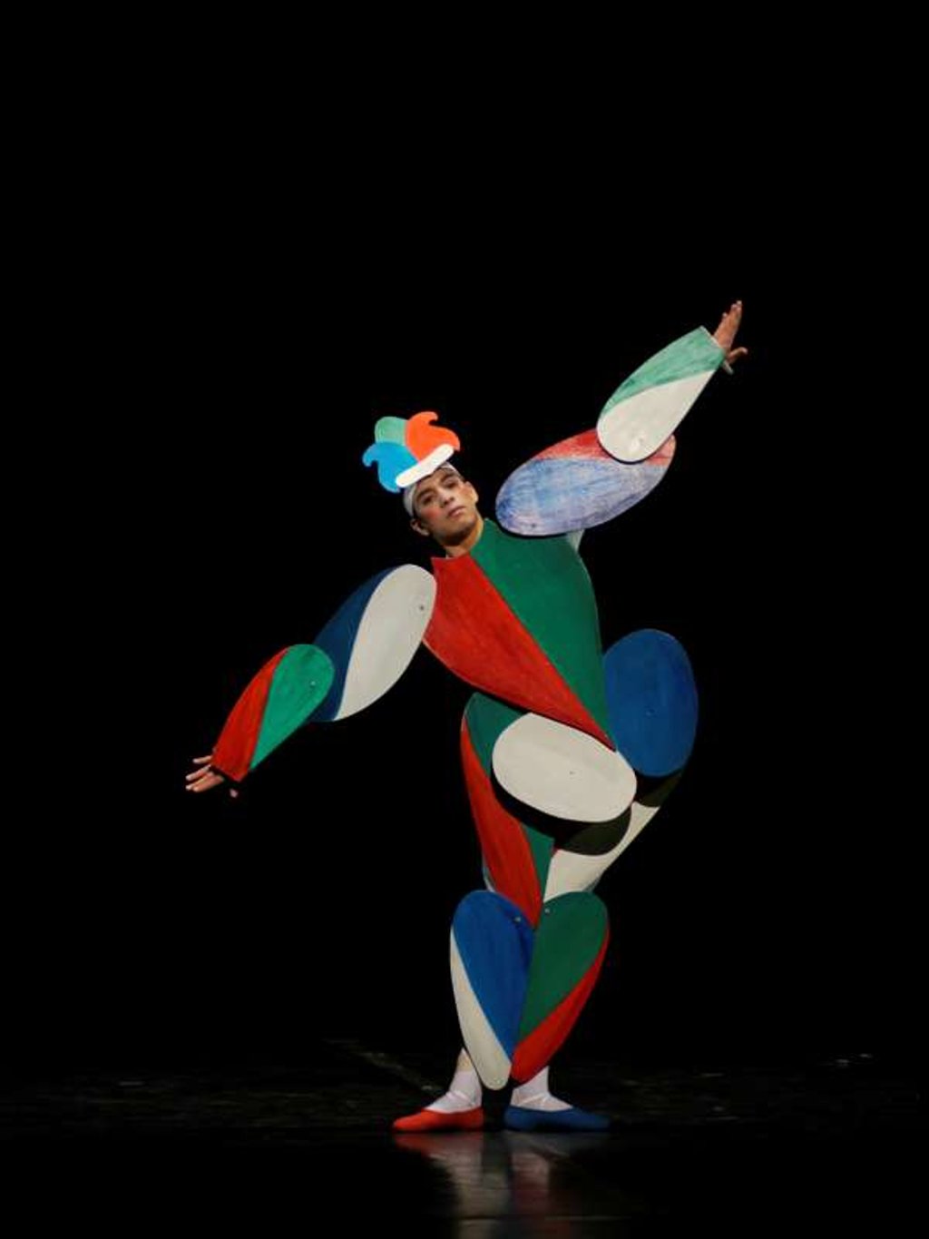 Nicholas Losada dancing The Triadic Ballet.