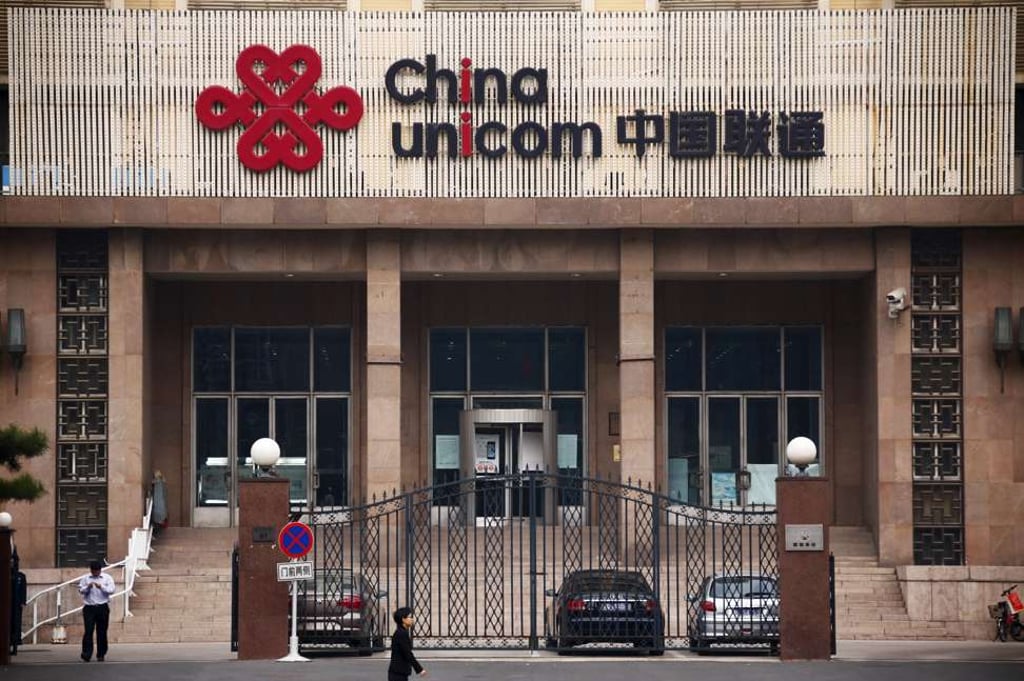China Unicom’s unlimited data pricing is geared for its high-income users. Photo: Reuters