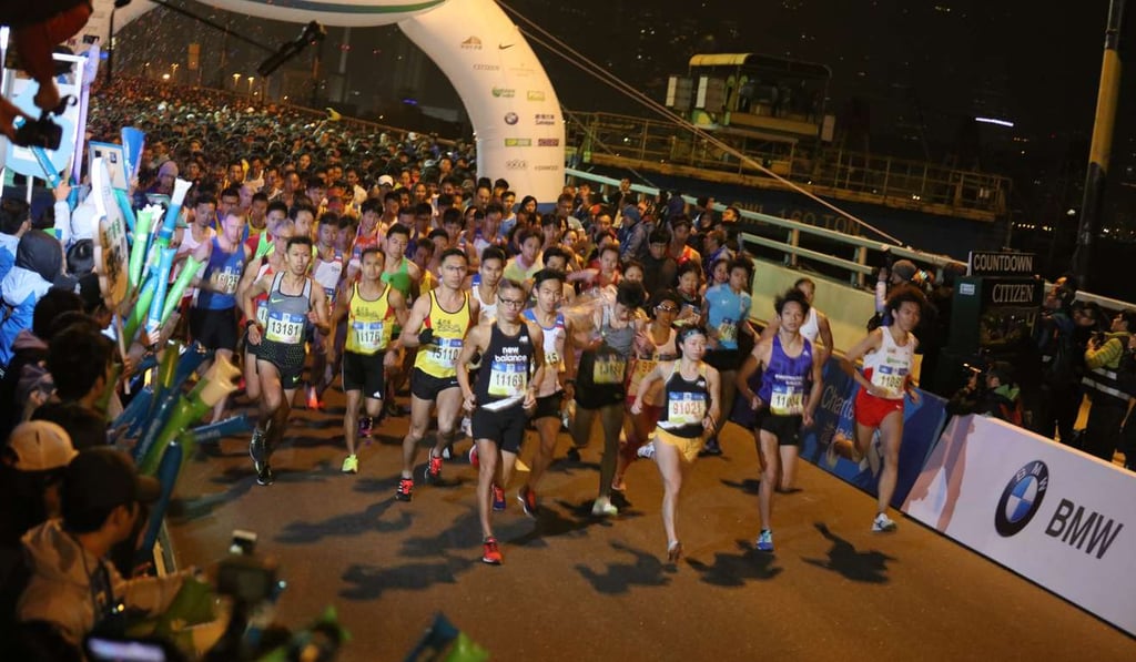 The start of the 2017 Standard Chartered Hong Kong Marathon. Photo: SCMP/ Felix Wong