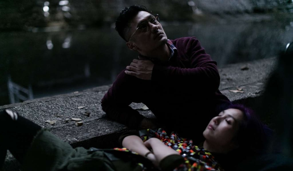 Shawn Yue and Miriam Yeung in a scene from Love Off the Cuff. Shawn Yue and Miriam Yeung in a scene from Love Off the Cuff.
