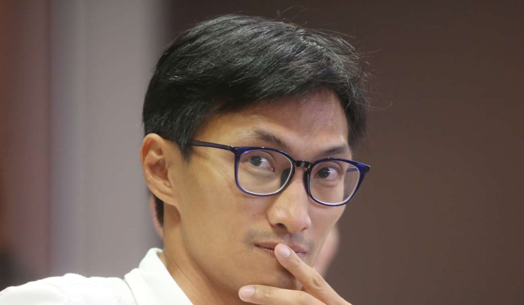 Eddie Chu wants an urgent meeting to discuss joint immigration facilities. Photo: Sam Tsang Eddie Chu wants an urgent meeting to discuss joint immigration facilities. Photo: Sam Tsang