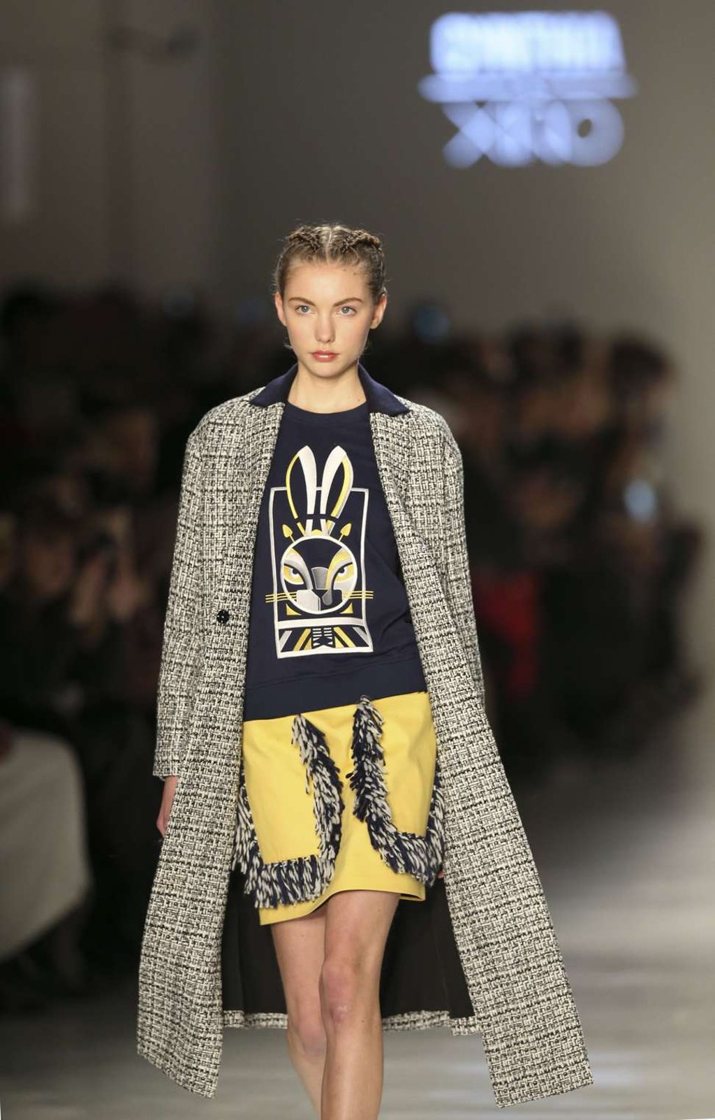 Another look from Cynthia & Xiao shown in Paris. Photo: Xinhua