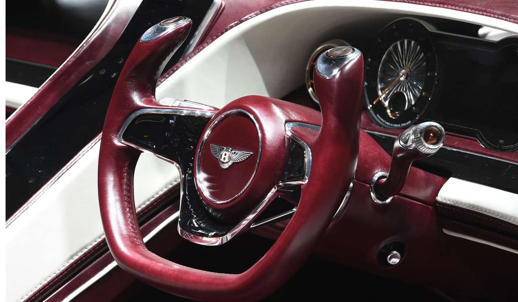 The steering wheel of the Bentley EXP 12. Photo: AFP