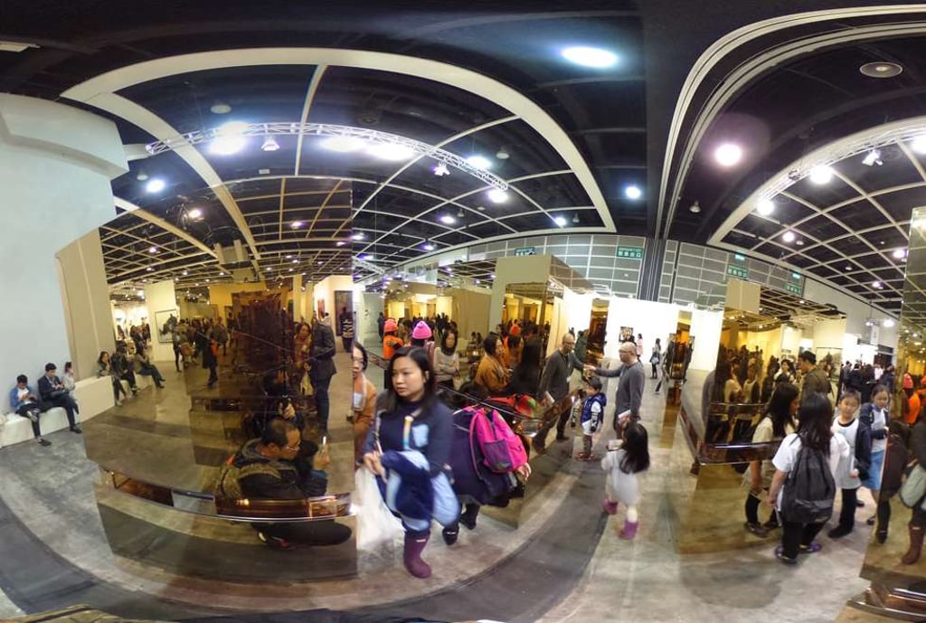 Visitors at Art Basel 2016. Photo: SCMP/Martin Chan