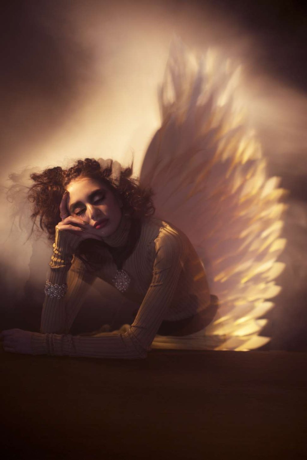 Chanel Poudre Universelle Libre #30; YSL Beauté Couture Palette Eye Shadow - colour #01; Clinique Naturally Glossy mascara - black; Tom Ford Sheer Cheek Duo - Blossom; YSL Beauté Glossy Lip Stain #17 ; Bottega Veneta sweater, skirt; chanel Bracelet, pin (worn as pendant on necklace); Swarovski earring