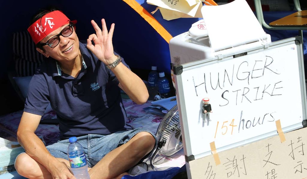 Retired teacher James Hon Lin-shan went on a hunger strike to protest the launch of national education in 2012 outside Central Government Offices in Tamar. Photo: David Wong