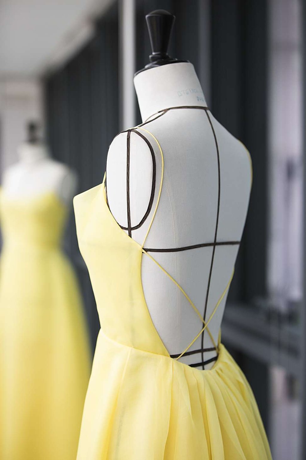 Emma watson yellow dress beauty and the beast clearance