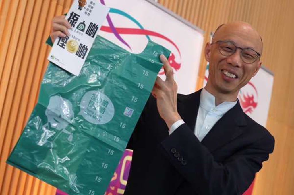 Wong Kam-sing unveils details of the charging scheme. Photo: Nora Tam Wong Kam-sing unveils details of the charging scheme. Photo: Nora Tam