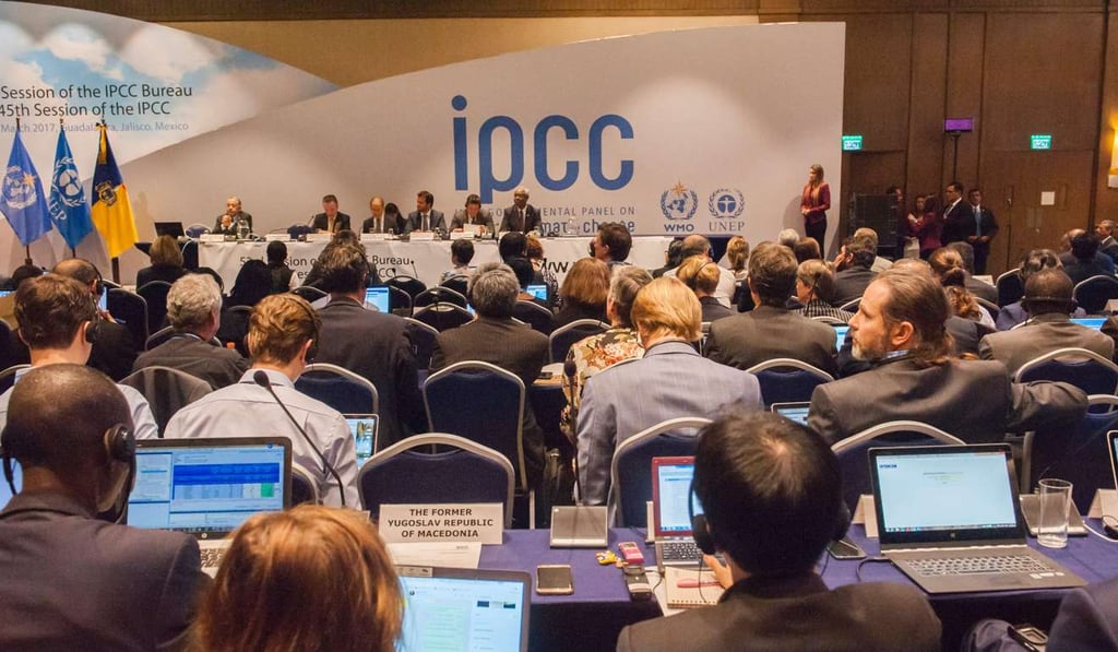 Delegates and experts attend the 45th Inter-governmental Panel on Climate Change (IPCC) opening ceremony in Guadalajara, Mexico. US President Donald Trump just signed an order that will make it hard for the world’s biggest economy to fulfil its commitments in the Paris Climate Change accord. Photo: AFP