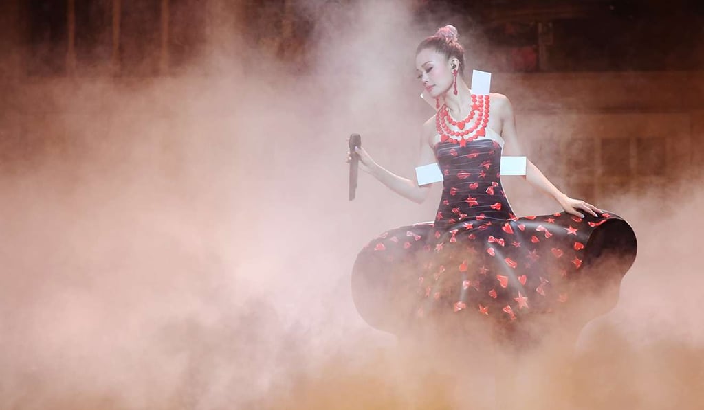 Joey Yung in spring-summer Moschino dress for My Secret Live concert.