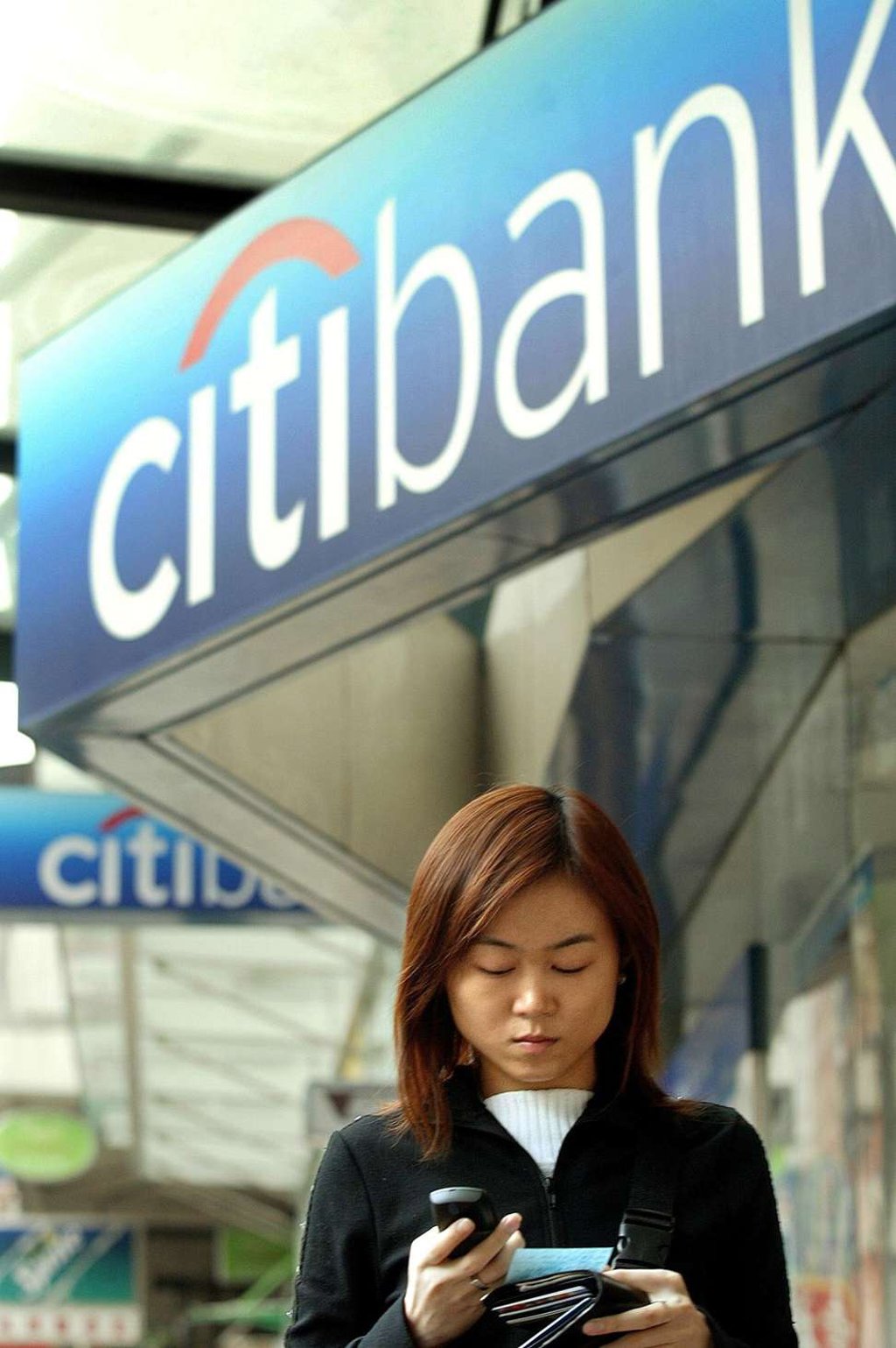 Women are much more likely to want to work for a global company than their male counterparts. Photo: AFP