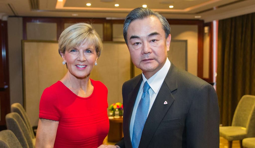 Chinese Foreign Minister Wang Yi (R) meets with his Australian counterpart Julie Bishop in Sydney, Australia, March 25, 2017. Photo: Xinhua