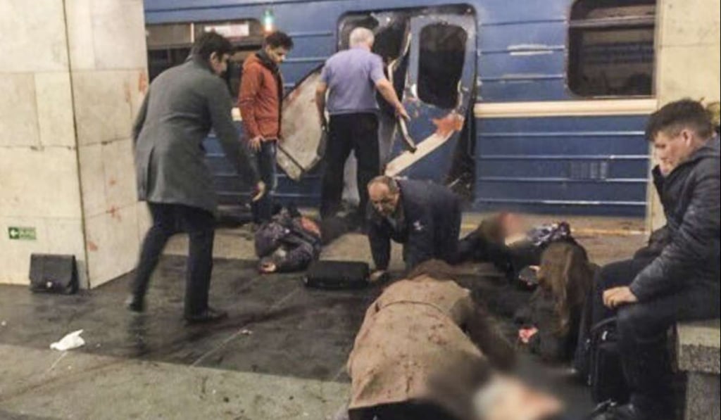 Twitter picture of St Petersburg underground explosion.