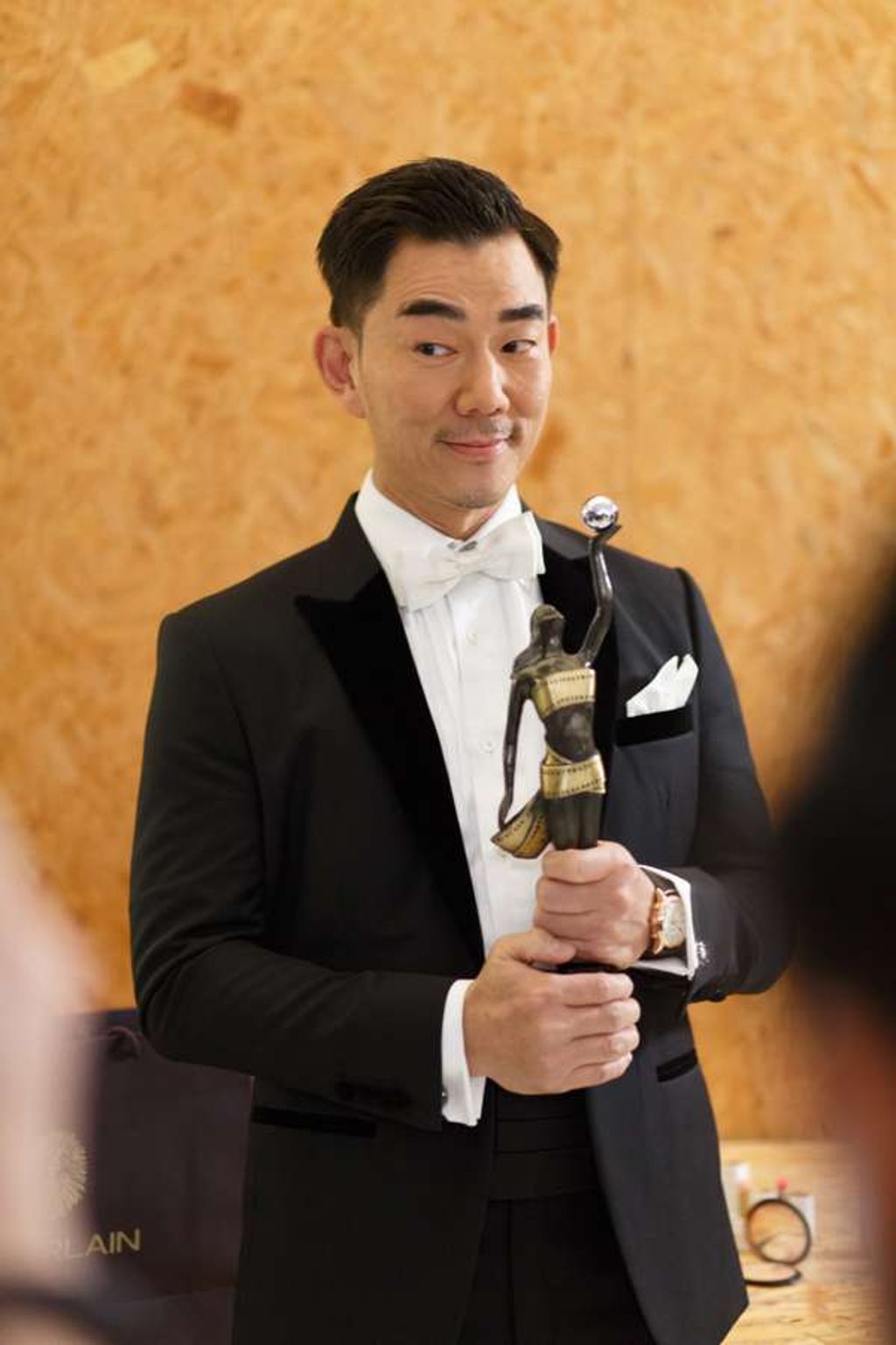 Richie Jen wearing Tiffany watch at the photoshoot