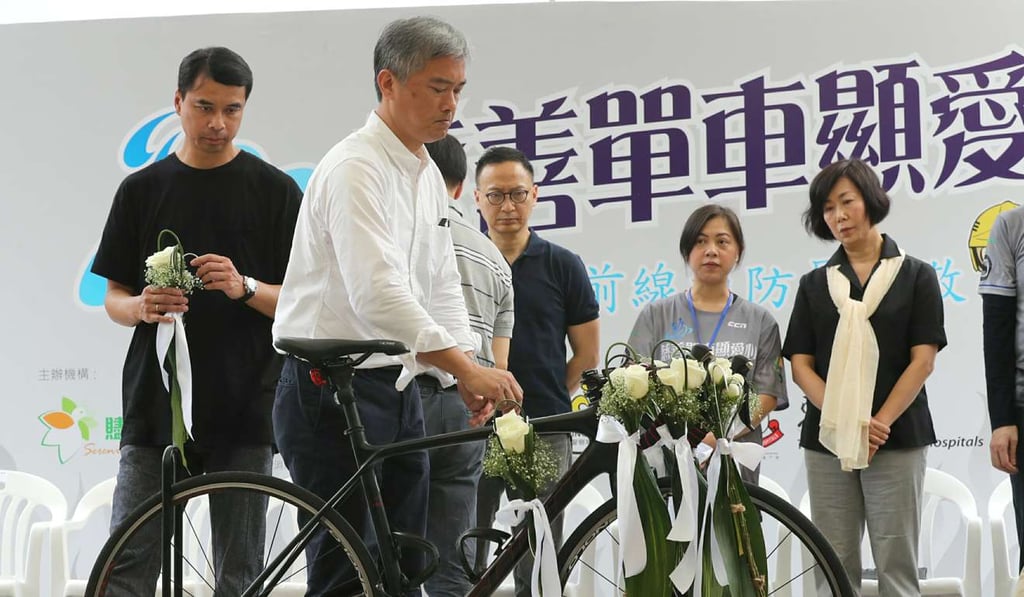 Director of the Fire Services Department Li Kin-yat takes part on Sunday. Photo: Edward Wong Director of the Fire Services Department Li Kin-yat takes part on Sunday. Photo: Edward Wong