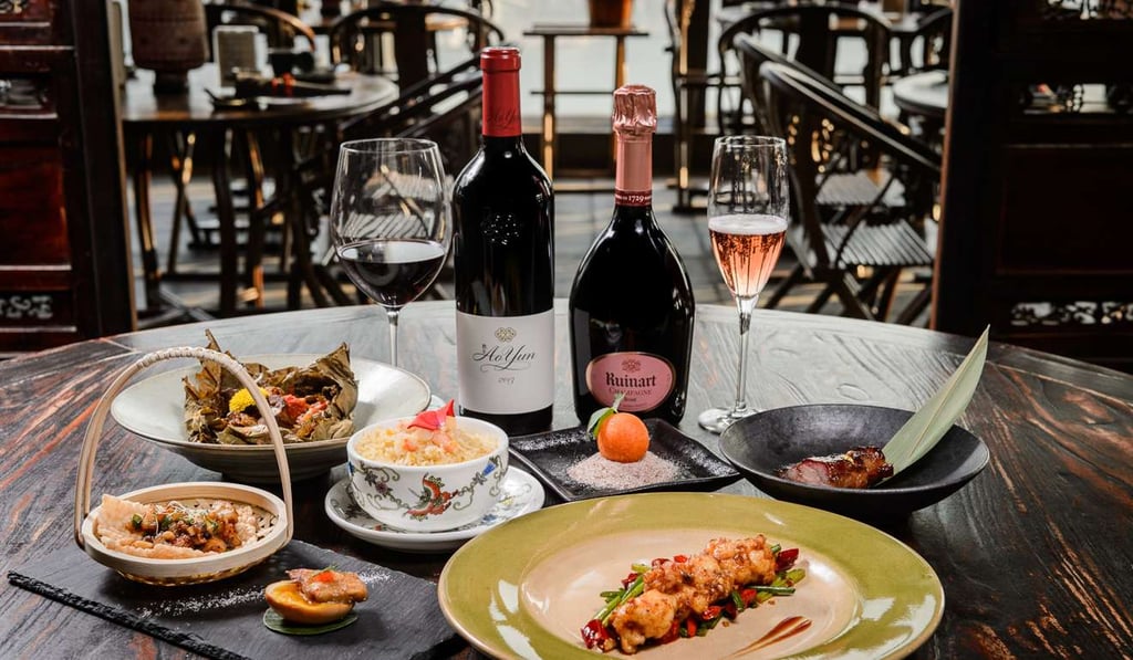 Ao Yun exclusive dining at Hutong