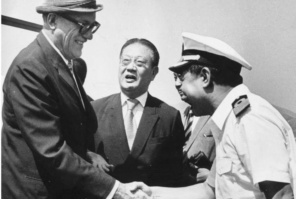 Tung Chao-yung (centre) with governor Sir David Trench. Picture: SCMP