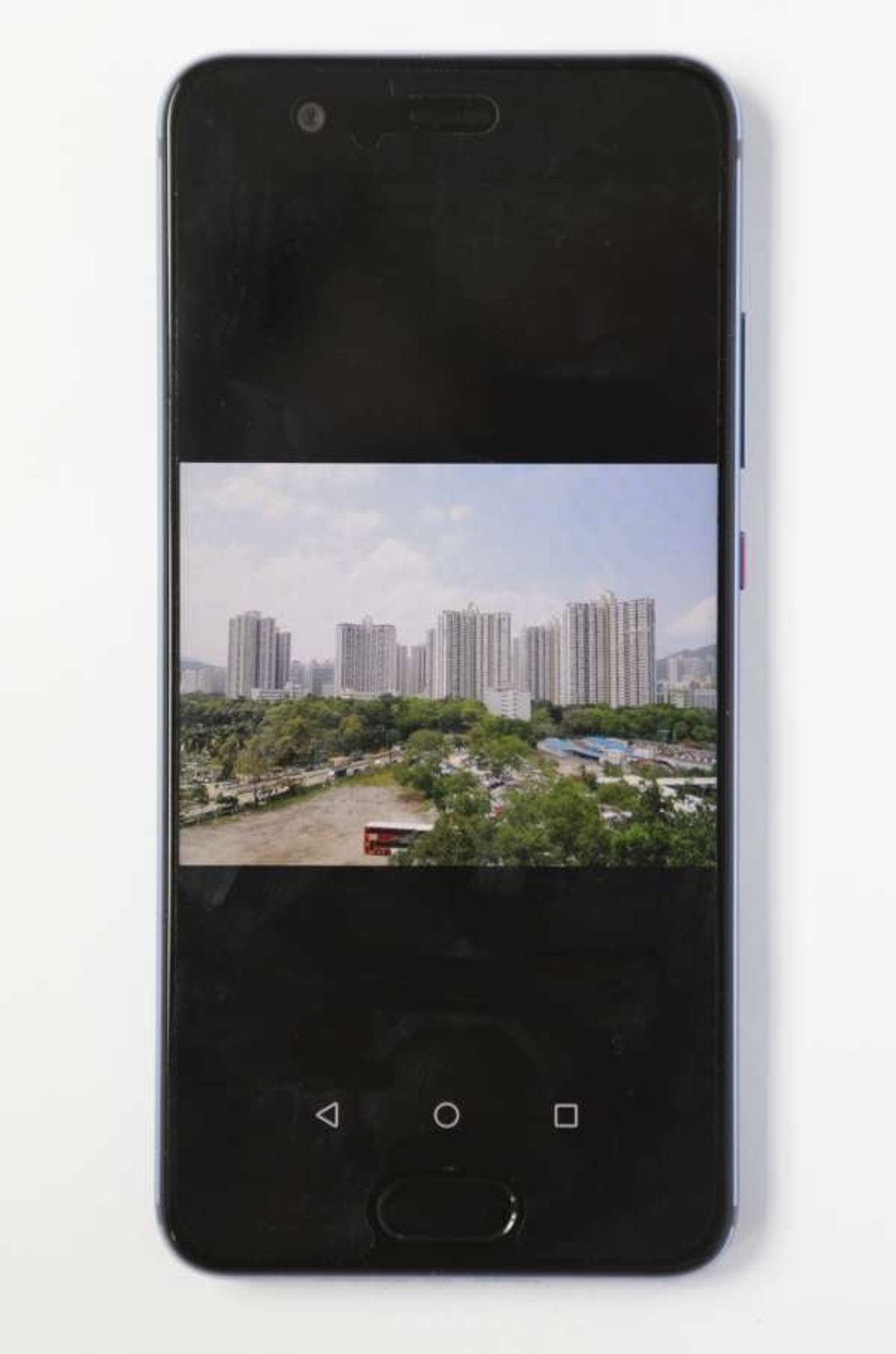 Huawei’s flagship P10 mobile phone. As of the first quarter of 2016, Huawei had 22 per cent of the global market share of premium phones, those that sell for between US$500 and US$600. Photo: Antony Dickson