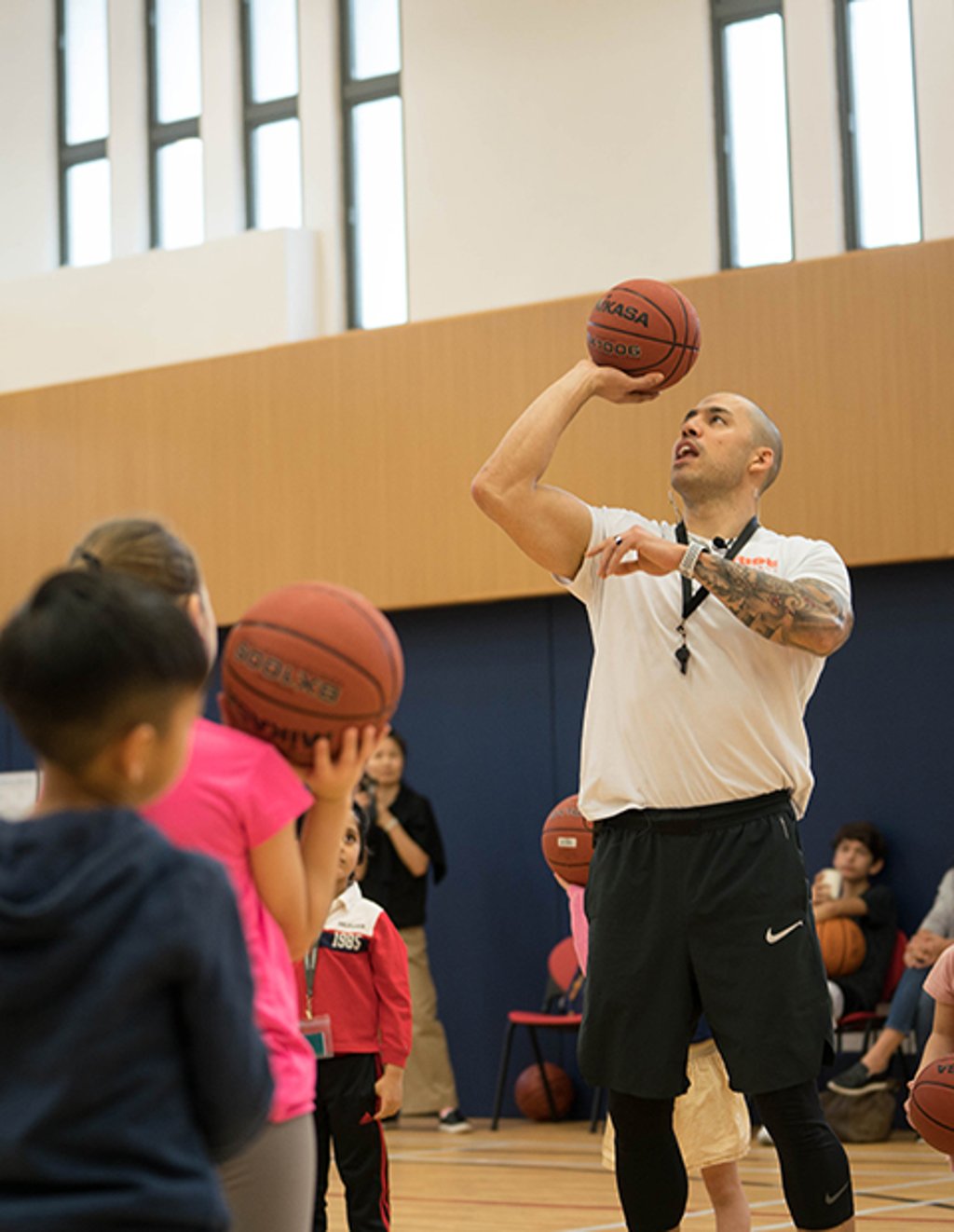 Global Mentor James Scott, Coach of the Shanghai Sharks at Stamford’s Basketball Court