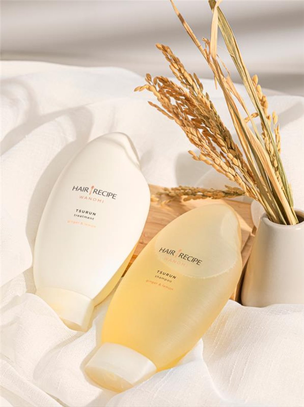 The Hair Recipe “Wanomi” series features premium rice bran essence extracted from thousands of rice grains. The Hair Recipe “Wanomi” series features premium rice bran essence extracted from thousands of rice grains.