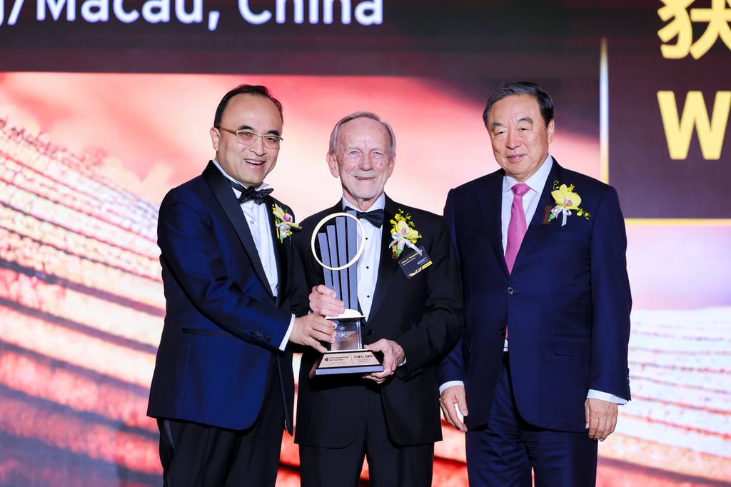 James E. Thompson (centre), Chairman and Founder of Crown Worldwide Group, receives the accolade of EOY 2024 Hong Kong/Macau winner for his pioneering work in logistics and transportation. James E. Thompson (centre), Chairman and Founder of Crown Worldwide Group, receives the accolade of EOY 2024 Hong Kong/Macau winner for his pioneering work in logistics and transportation.