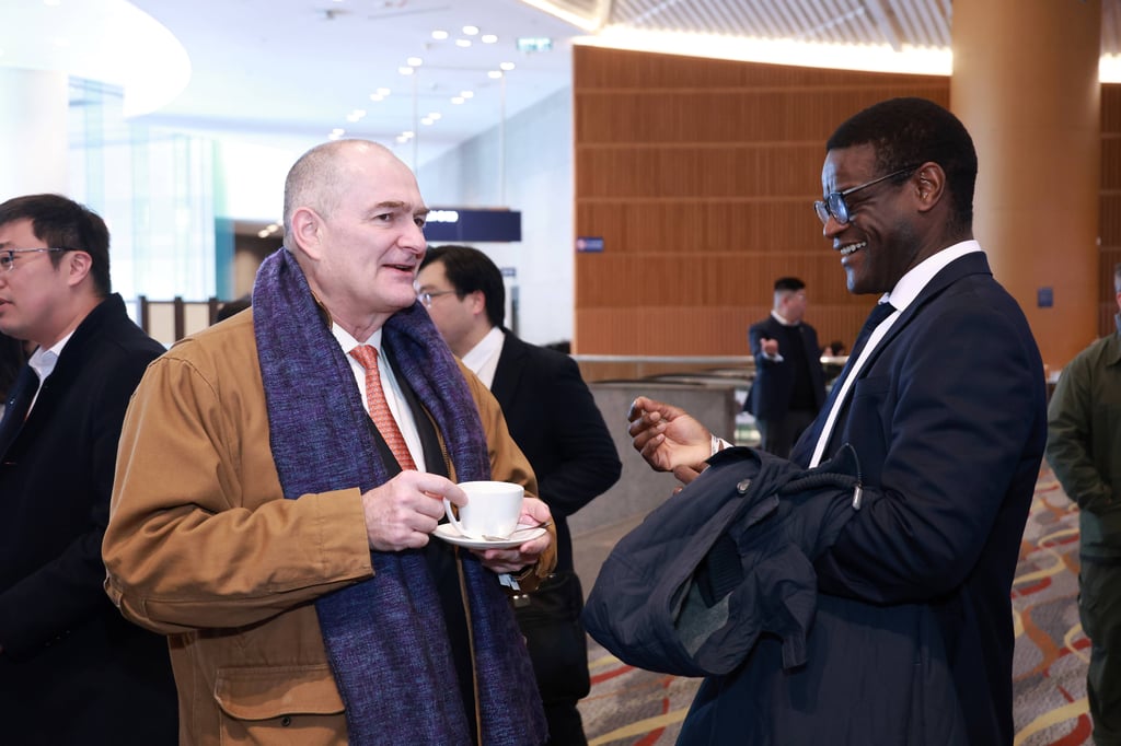 The Summit acted as an exchange platform for trending tech topics among international delegates.