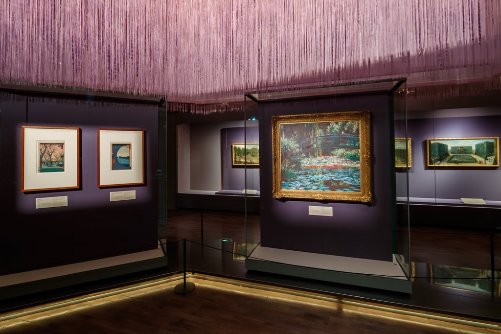 Monet’s Water Lilies is one of the garden-themed Western painting masterpieces on showcase. (Photo credit: The Palace Museum)