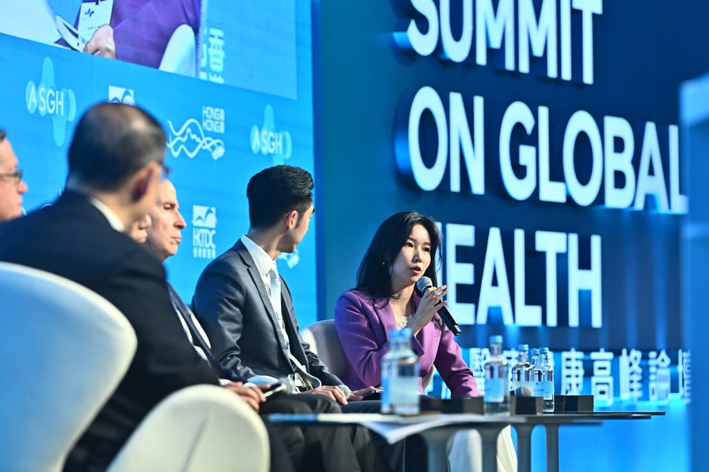 Speakers exchanged insights on healthcare equity and innovation during a panel discussion at the main forum of the previous ASGH in Hong Kong.
