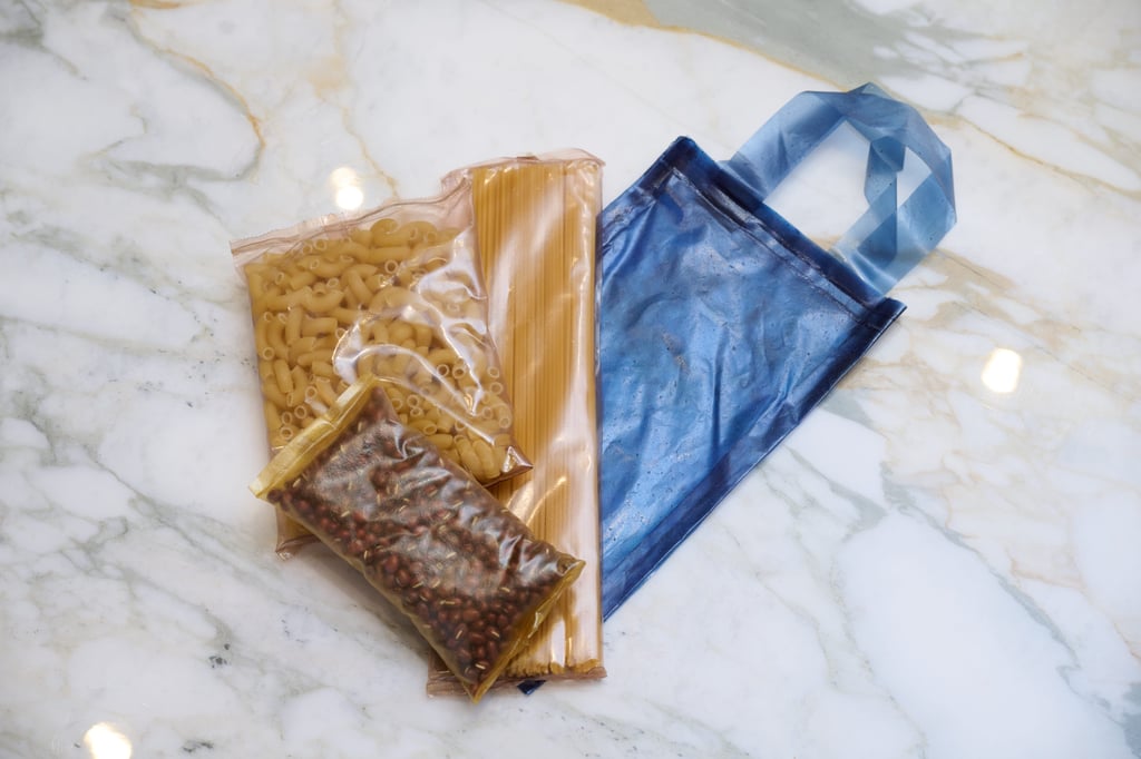 The ‘Fully Biodegradable Plastic’ prototype by Good Hope School students – made from gelatin and agar – can package dry foods or serve as shopping bags while decomposing harmlessly.