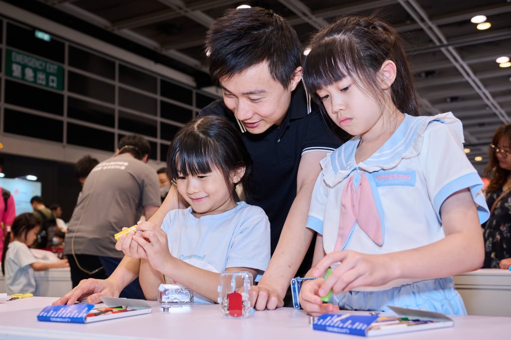 Workshops in the Interactive Zones offered a great family-bonding experience.