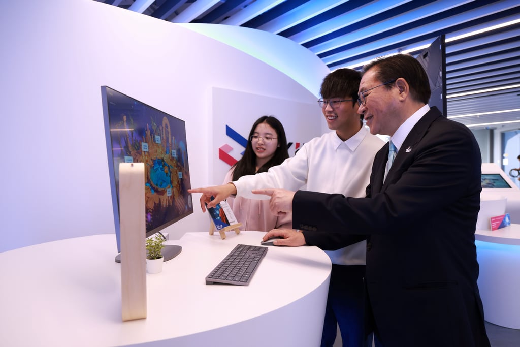 Lam (first from right) stresses the importance of aligning training skilled talent with a mindset for innovation.