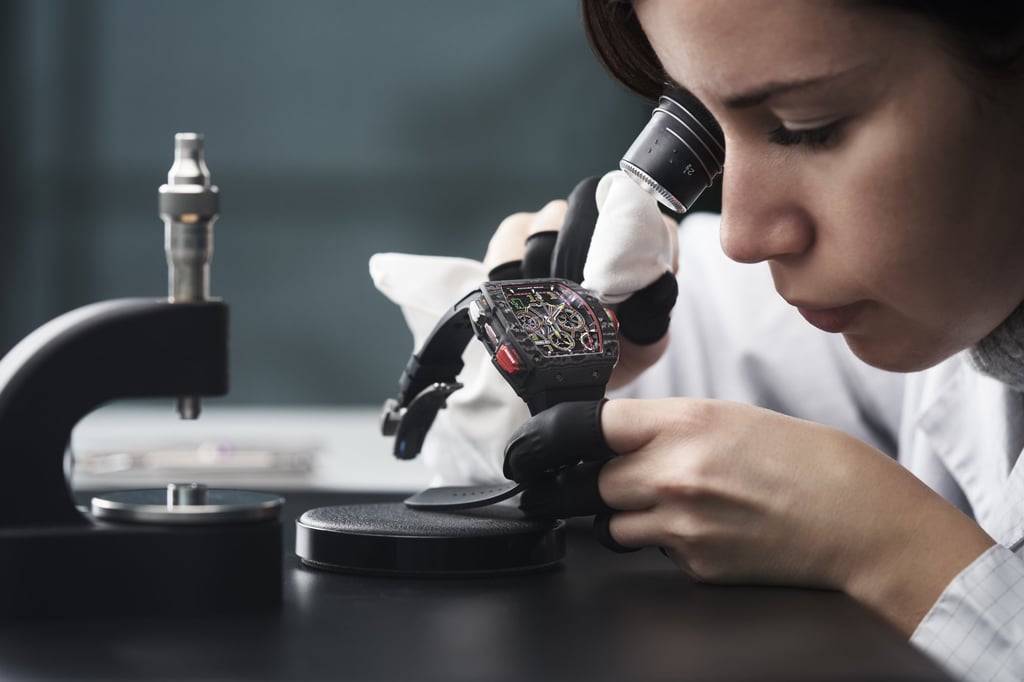 Many hours of painstaking precision work go into every watch. Photo: Fabien Nissels