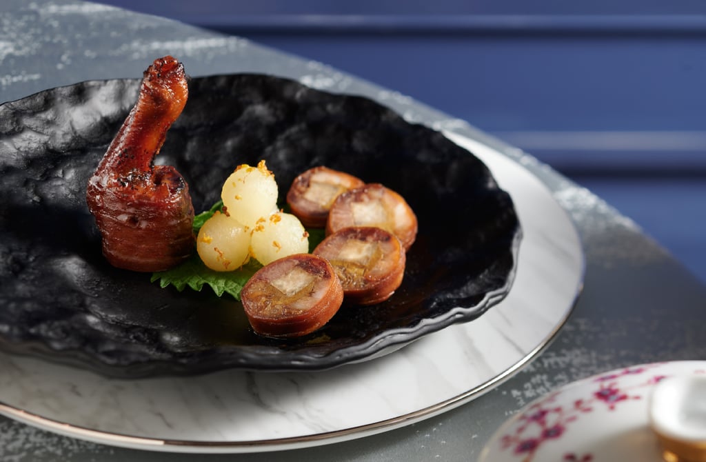 Barbecued duck leg with barbecued pork belly from Man Wah restaurant. Photo: Man Wah Barbecued duck leg with barbecued pork belly from Man Wah restaurant. Photo: Man Wah