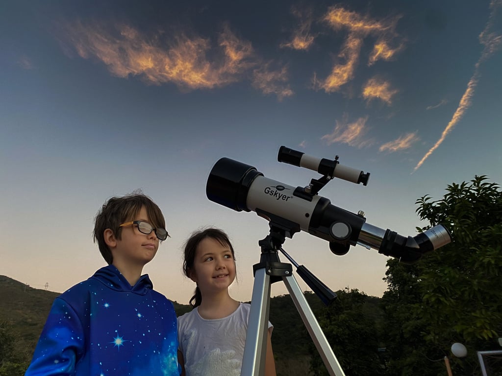Emerson and Marlena, stargazing in Lantau, Hong Kong. Photo: Daniel Santella