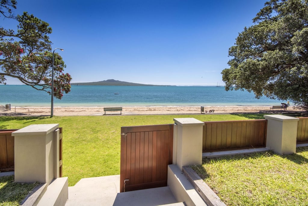 New Zealand boasts beaches, ski resorts and beautiful countryside so it’s no wonder both locals and Chinese clients are rushing to buy. Photo: handout