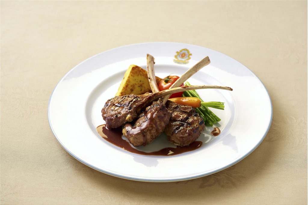 Charcoal-grilled lamb chops. Photo: Royal Garden Hong Kong