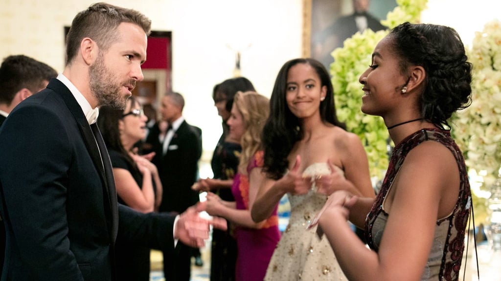 Malia Obama gives her sister a sarcastic thumbs up as she meets Canadian actor Ryan Reynolds – but she’s had her fair share of embarrassing family moments too. Photo: @sznnmorse/Twitter