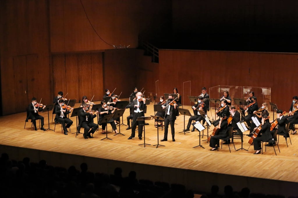 Soloists and orchestra produced an up-and-down performance of Mozart’s Sinfonia Concertante. Photo: Hong Kong Sinfonietta