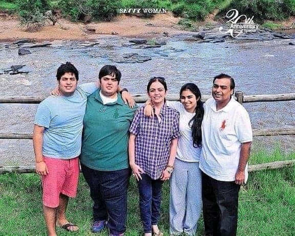 Anant Ambani (second from left) before his impressive weight transformation. Photo: @nitaambaniii/Instagram