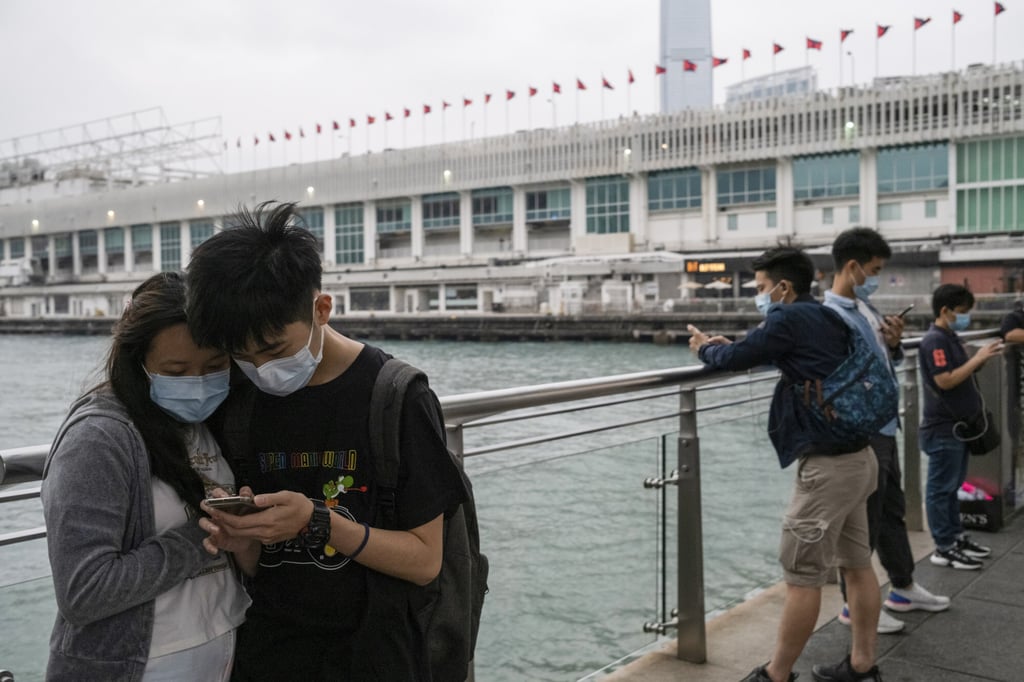 Hong Kong’s privacy commissioner has now twice requested that Facebook notify Hong Kong users directly about the recent leak of their personal information. Photo: Sun Yeung