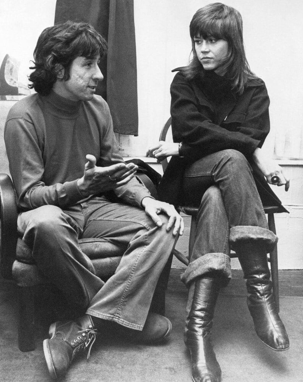 A December 1972 file photo of actress Jane Fonda and Tom Hayden, the famed 1960s anti-war activist who moved beyond his notoriety as a Chicago Seven defendant to become a California legislator, author and lecturer. Photo: AP