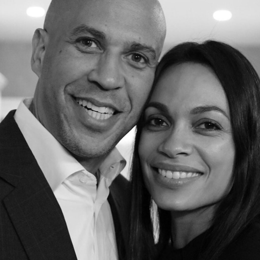 US Senator Cory Booker and Rosario Dawson. Photo: @rosariodawson/Instagram
