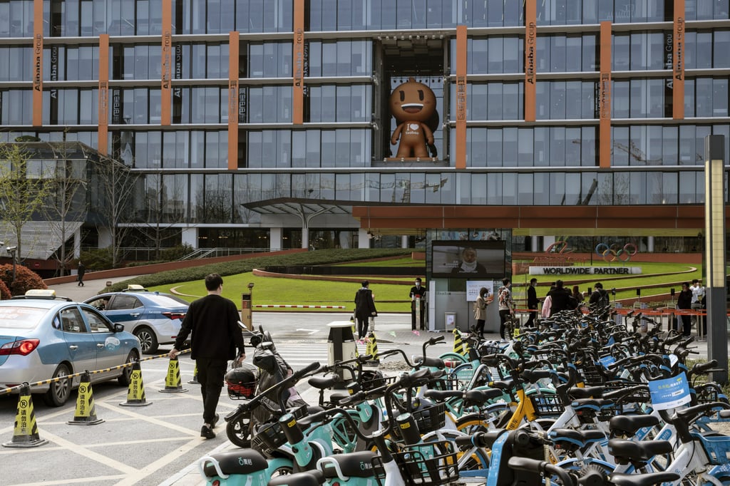 People walk outside the Alibaba headquarters in Hangzhou, China, on March 24, 2021. Photo: Bloomberg People walk outside the Alibaba headquarters in Hangzhou, China, on March 24, 2021. Photo: Bloomberg