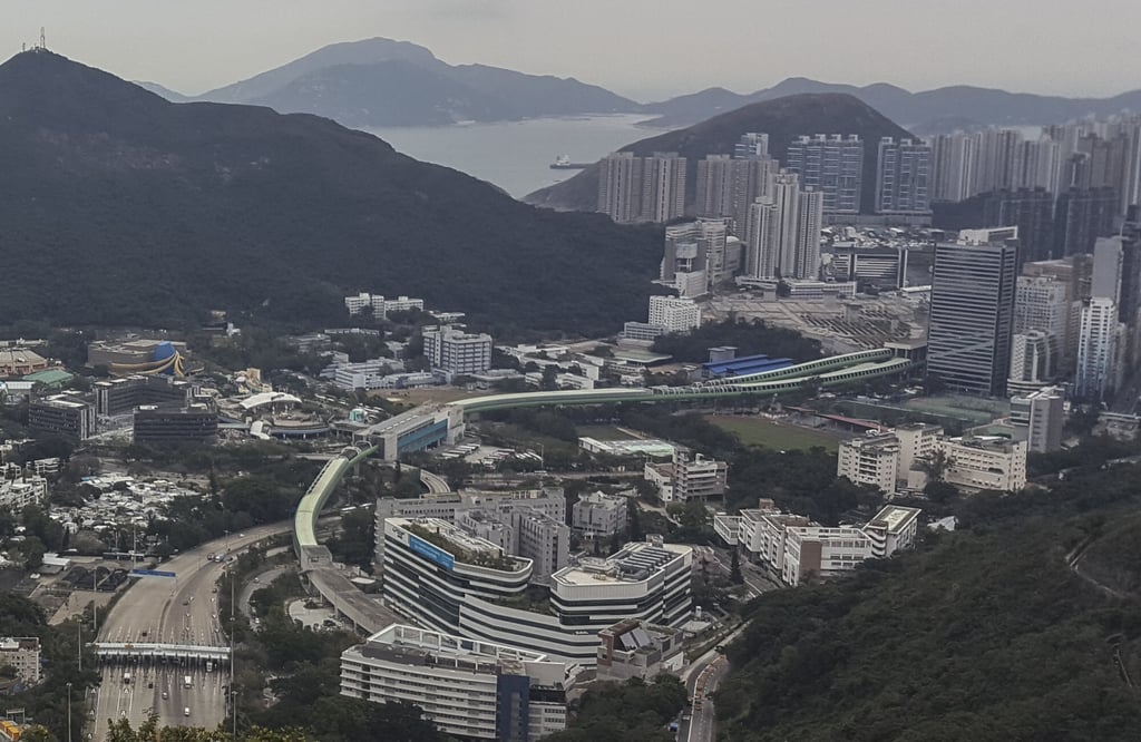 General picture of Aberdeen’s Wong Chuk Hang with MTR Ocean Park Station of South Island Line. 29JAN18