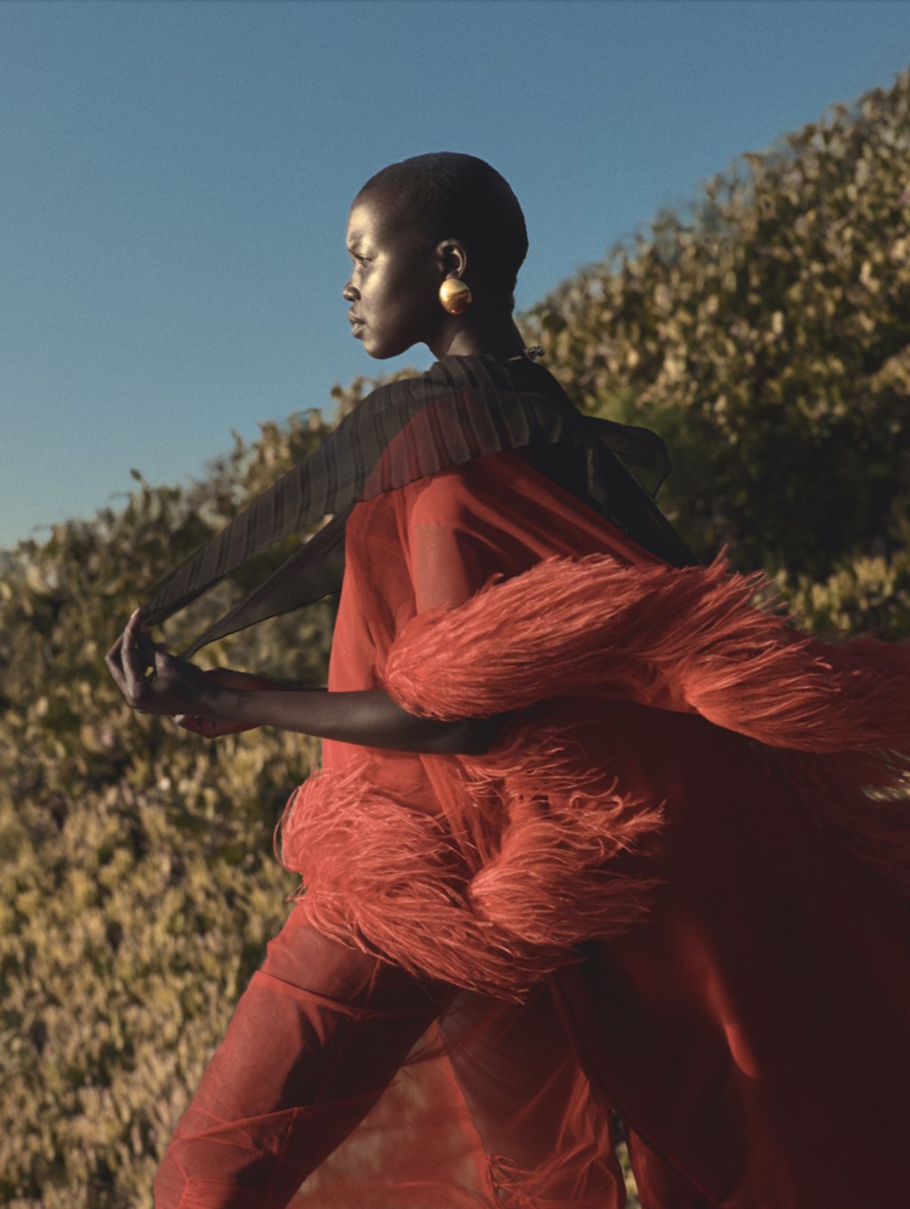 Chanel cape, HK$24,200; Maison Margiela skirt, HK$9,200, veil, HK$26,295; AZ Factory shawl, price upon request; Valentino earrings, necklace (vintage from Paume Los Angeles), price upon request. Chanel cape, HK$24,200; Maison Margiela skirt, HK$9,200, veil, HK$26,295; AZ Factory shawl, price upon request; Valentino earrings, necklace (vintage from Paume Los Angeles), price upon request.