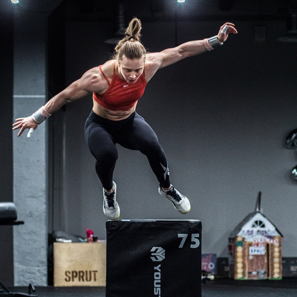 Alexsandra Buzunova feels extra pressure to make the CrossFit Games after finishing top of the quarter-finals.