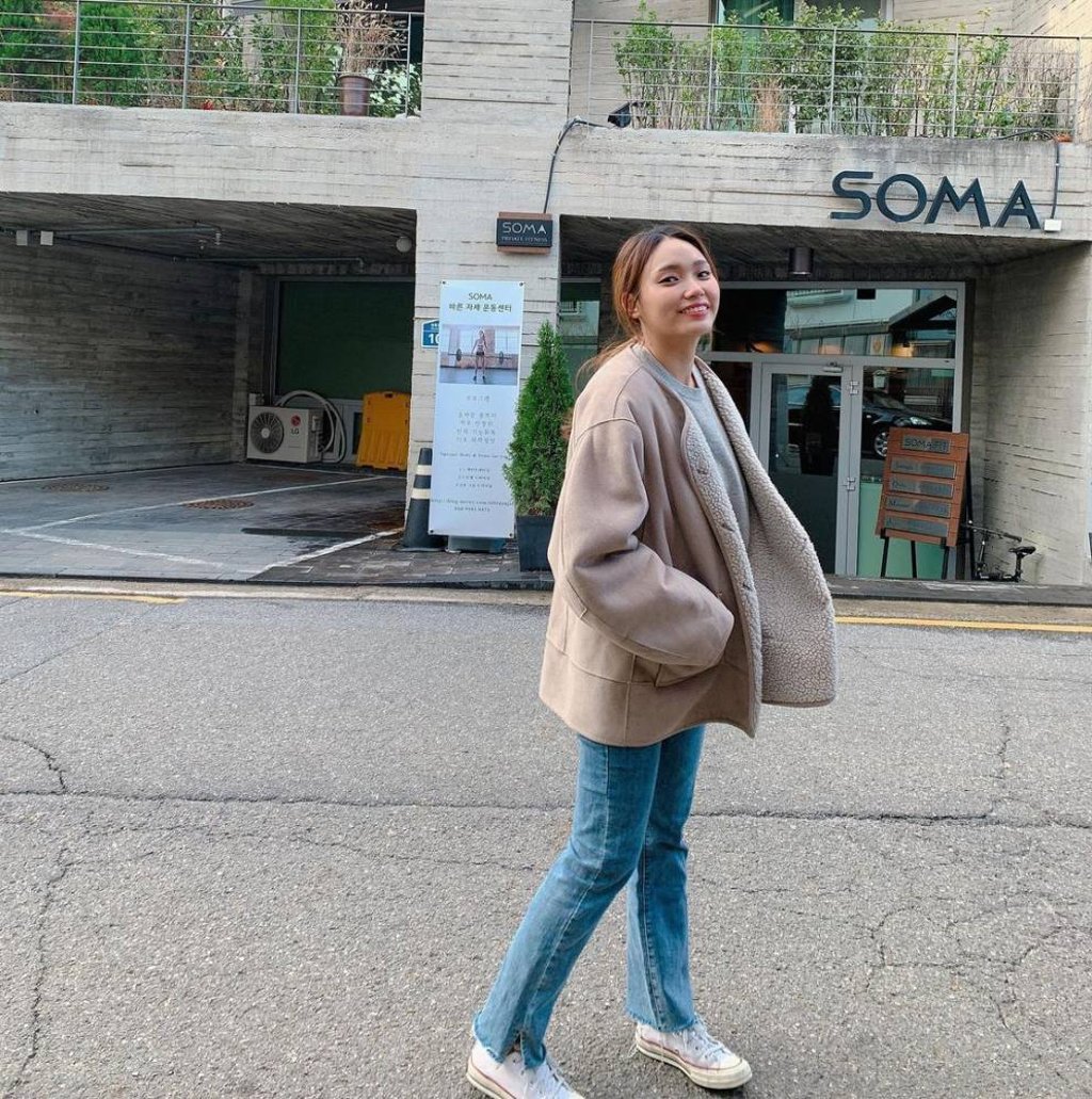 Singer-songwriter Lee Jin-ah. Photo: @jinahoho/Instagram